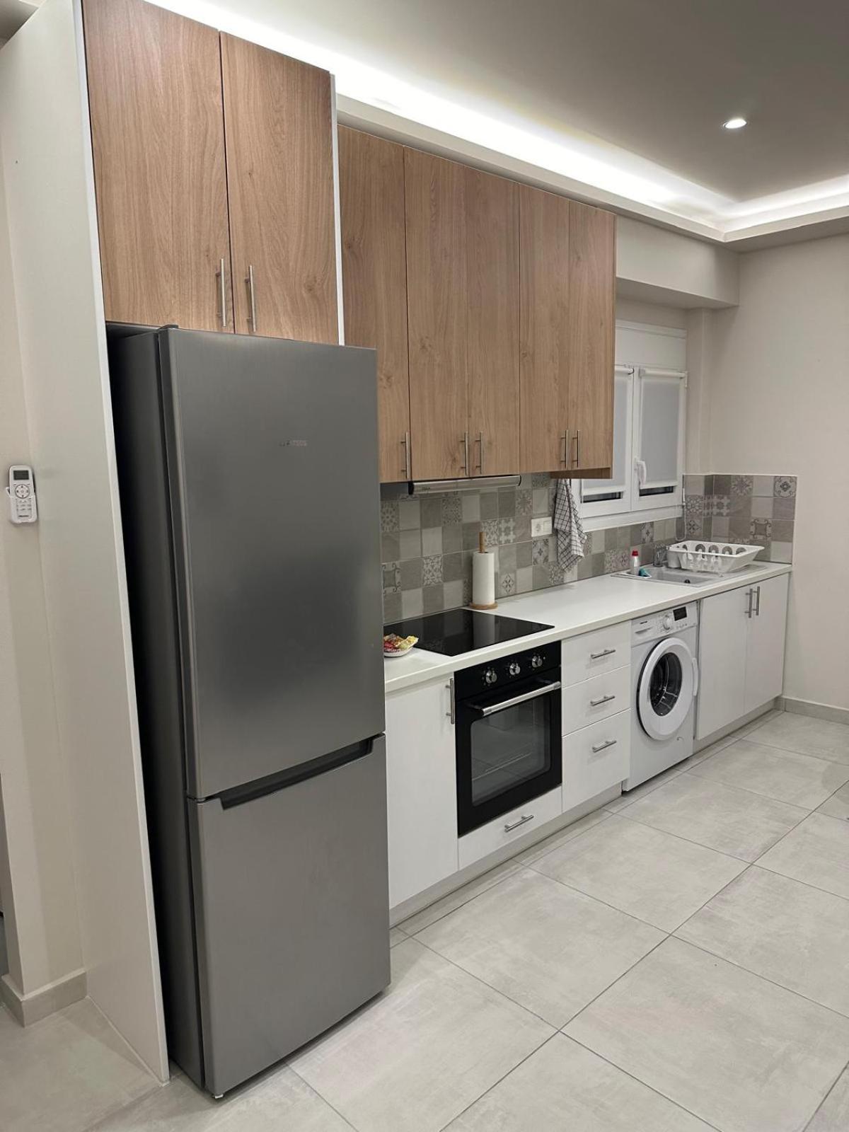 A & A Apartments 卡拉马塔 外观 照片